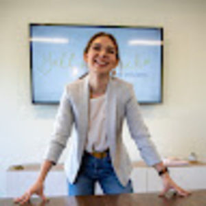 Meet your Posher, Madeline